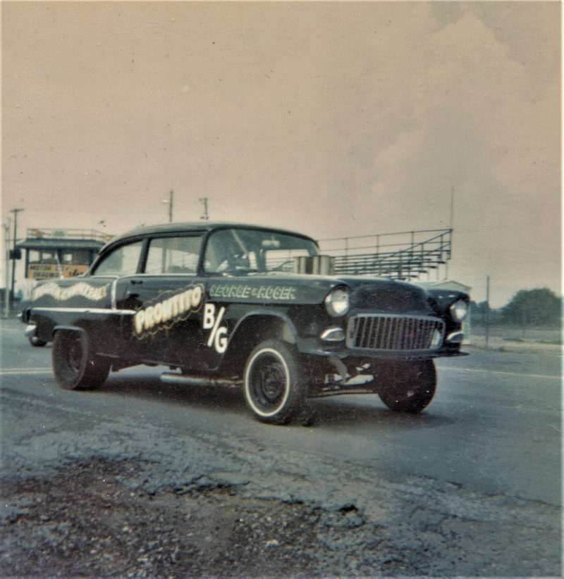 Prontito at MCD - driver - Roger Davenport mechanic - George Foltz from pat olson Motor City Dragway, New Baltimore